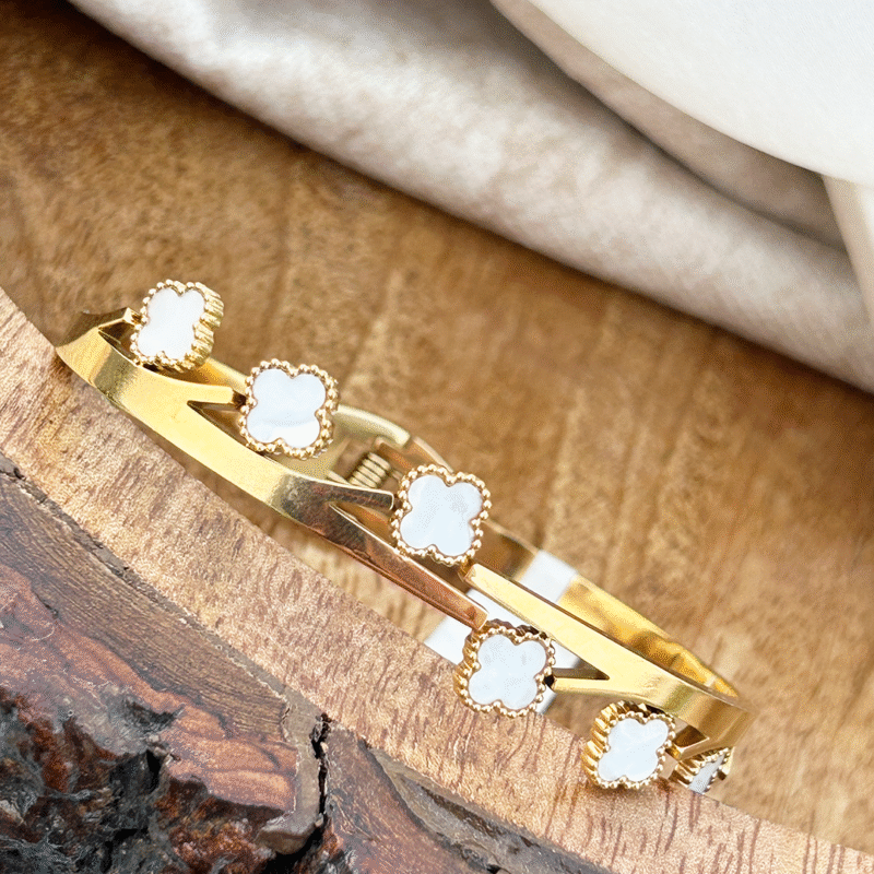Elegant Clover Bloom Gold-Plated