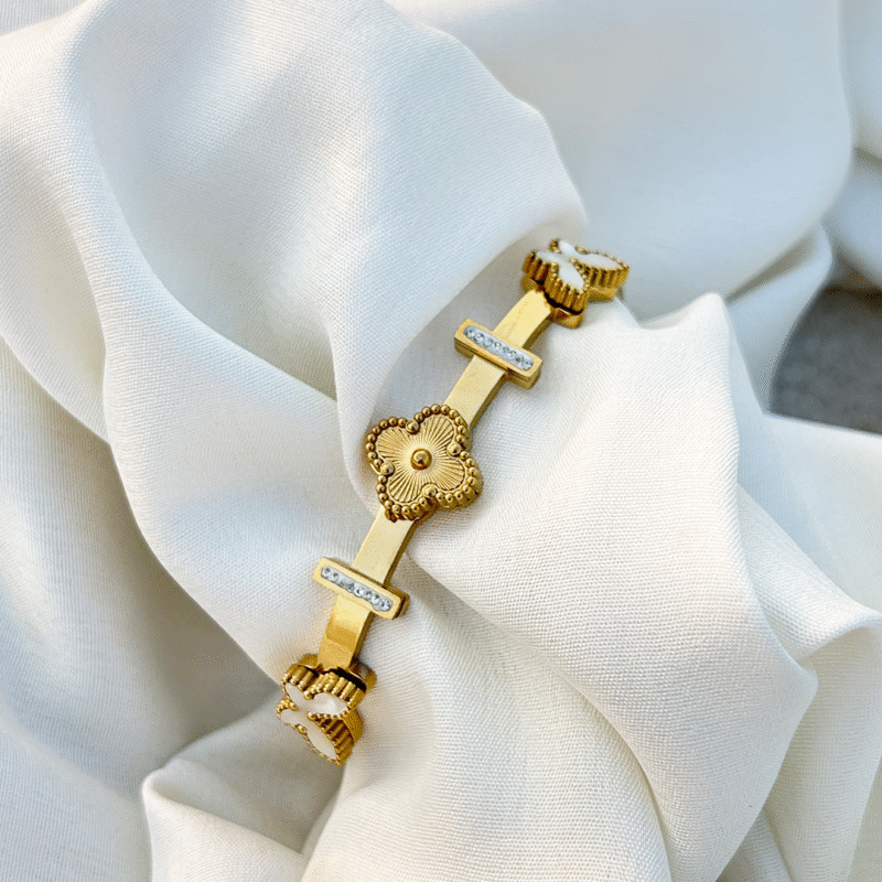Royal Clover Charm Bracelet
