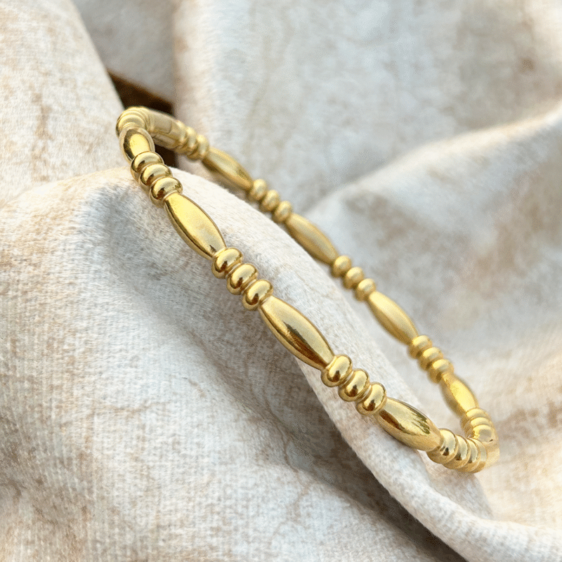 Classic Barrel Bead Gold Bracelet