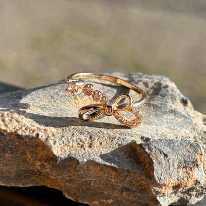Dainty Glimmer Bow Ring