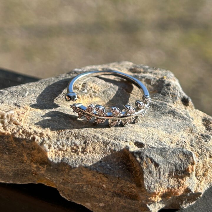 Silver Ivy Band Ring