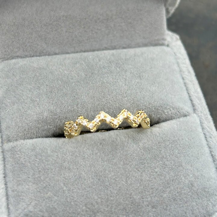 Zig Zag Dazzle Band