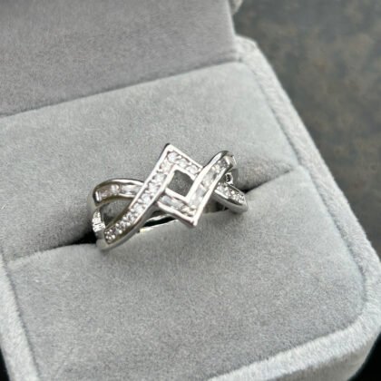 Interlock Spark Ring