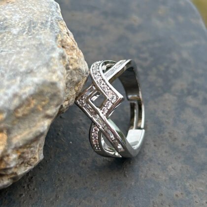 Interlock Spark Ring