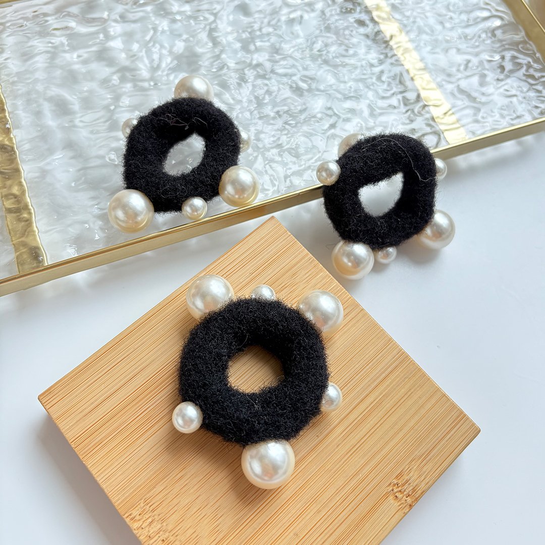Pearl Puff Plush Hair Ties1