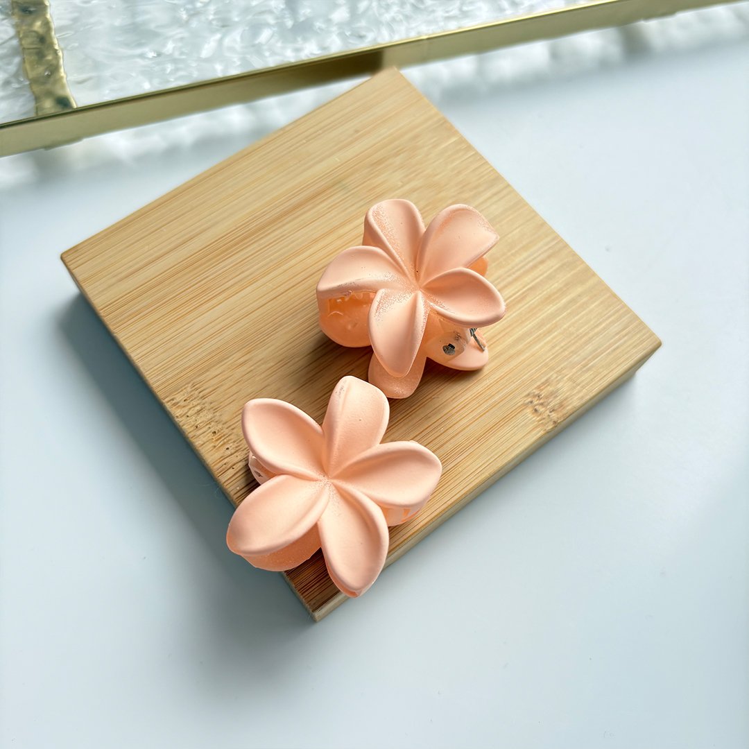Blossom Matte Flower Claw Clips2