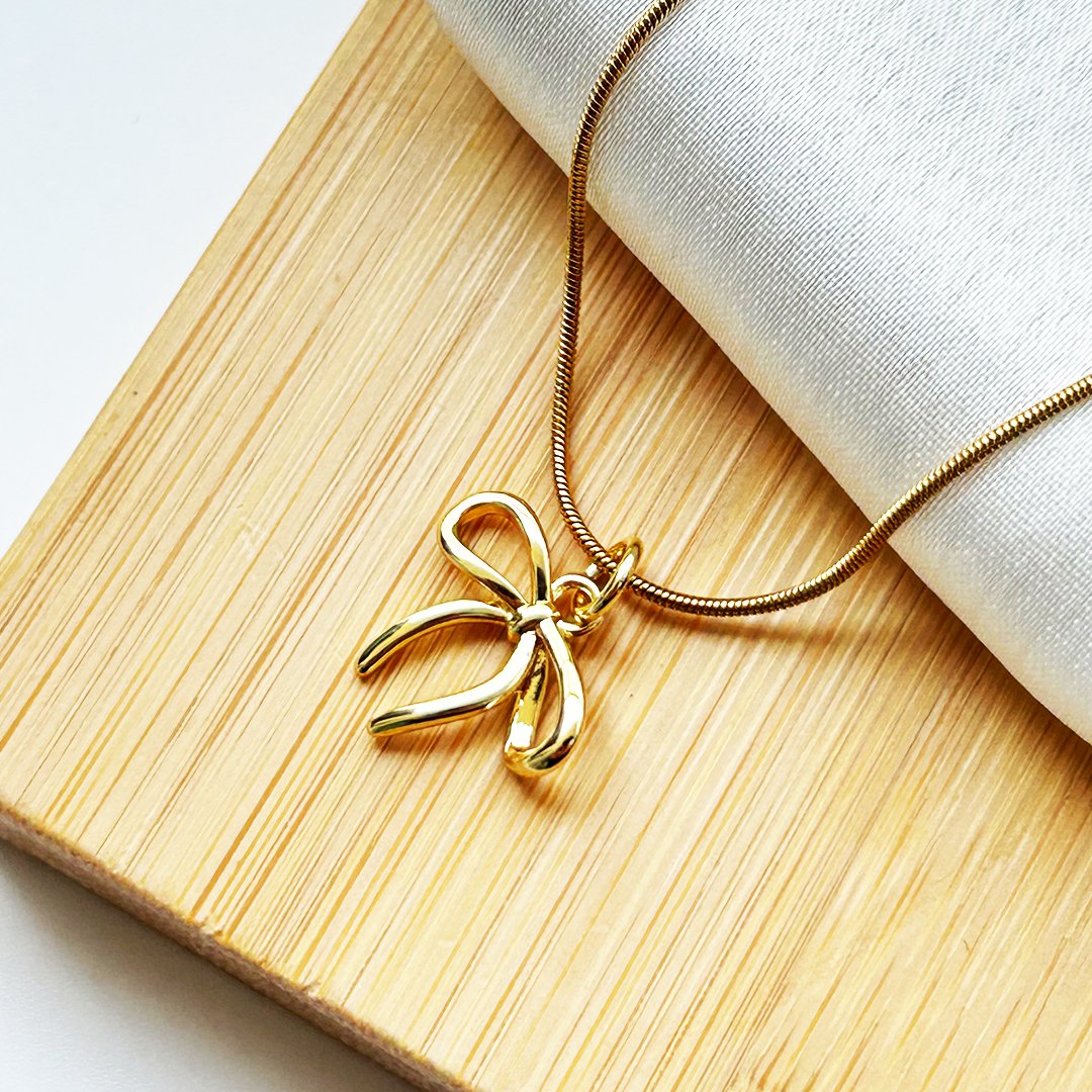 Golden Ribbon Whisper