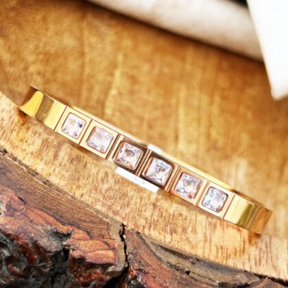 Crystal Luxe Square-Set Kada