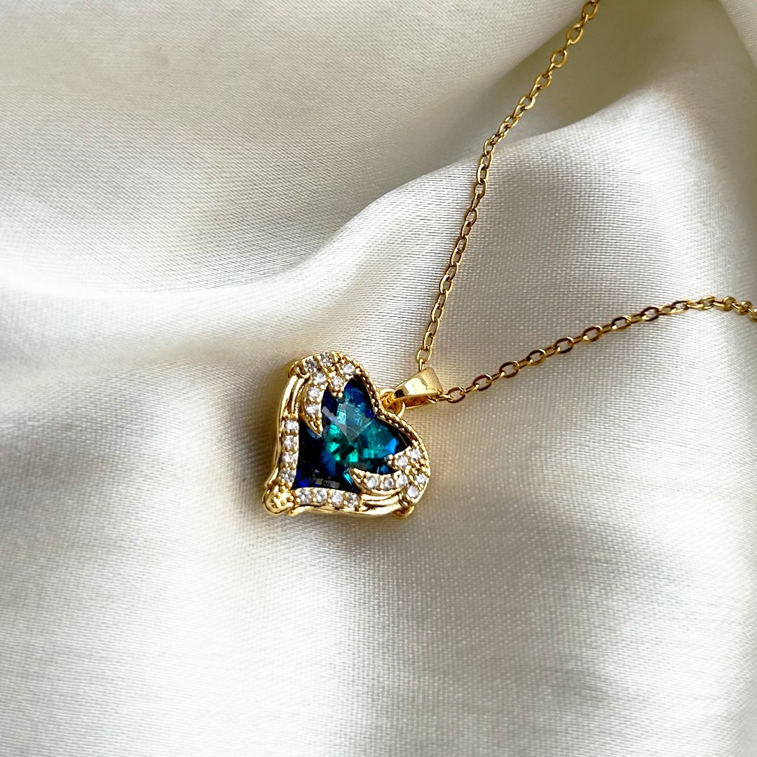 Emerald Heart Luxury Pendant Necklace