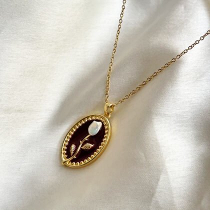 Golden Rose Cameo Oval Pendant