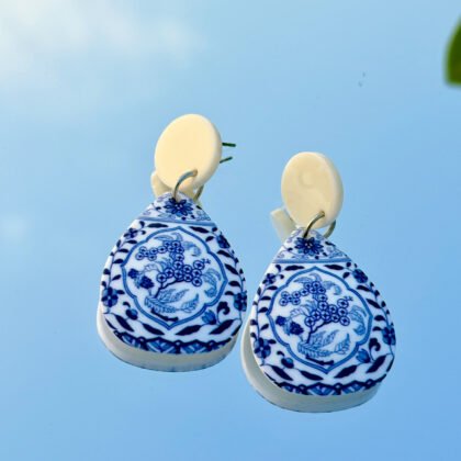 Blue Porcelain Drop