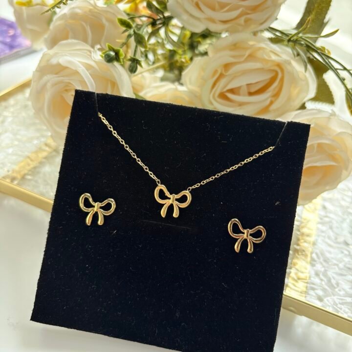 Golden Bow Charm Set