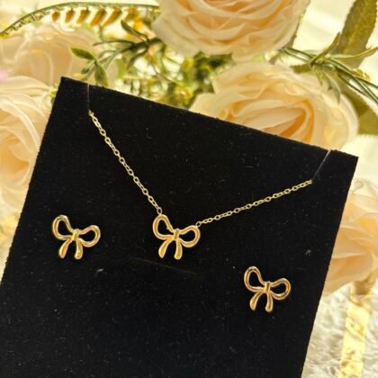 Golden Bow Charm Set