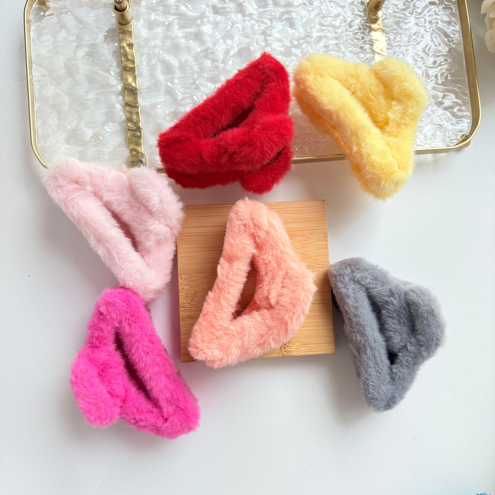 FluffPop Triangle Clutcher