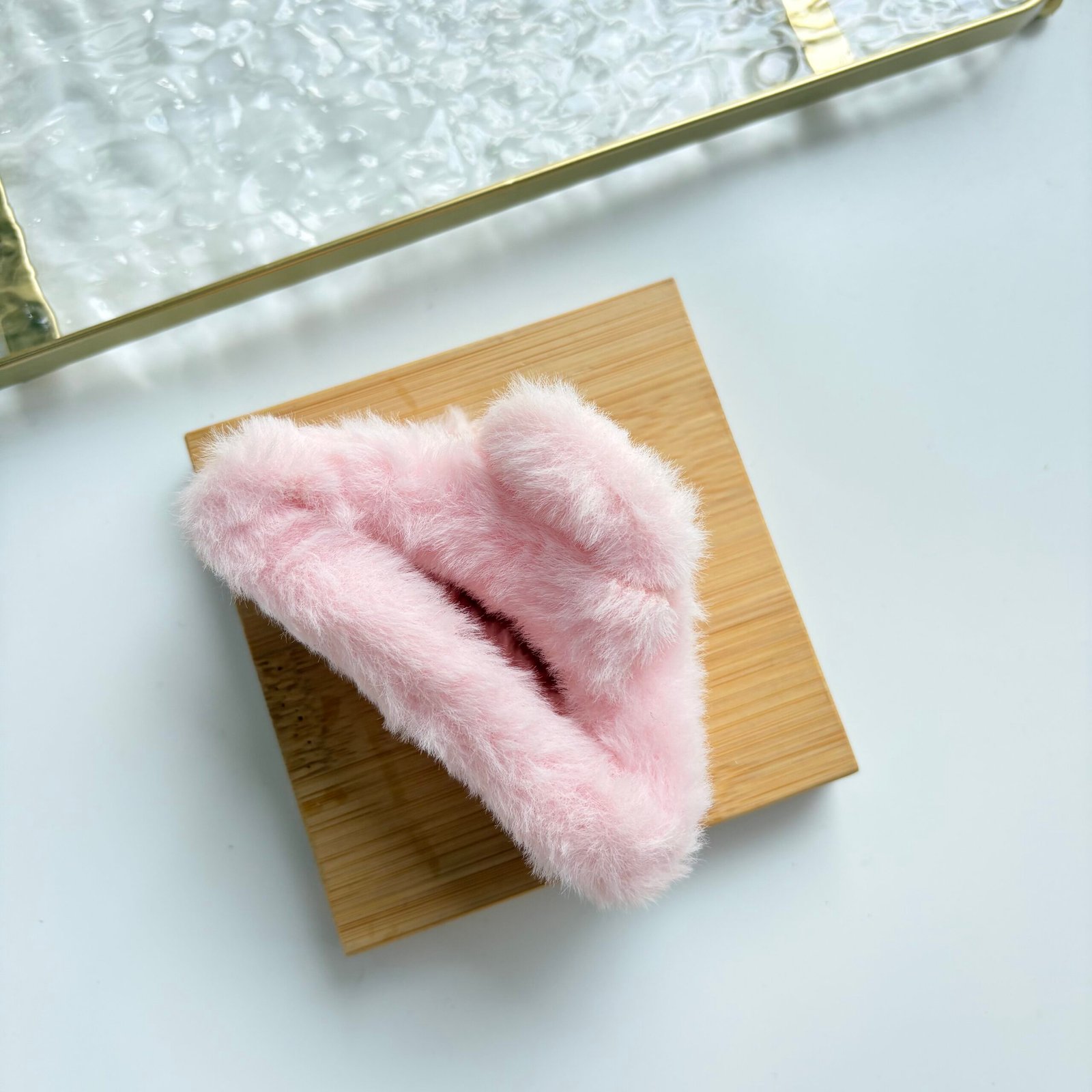 FluffPop Triangle Clutcher