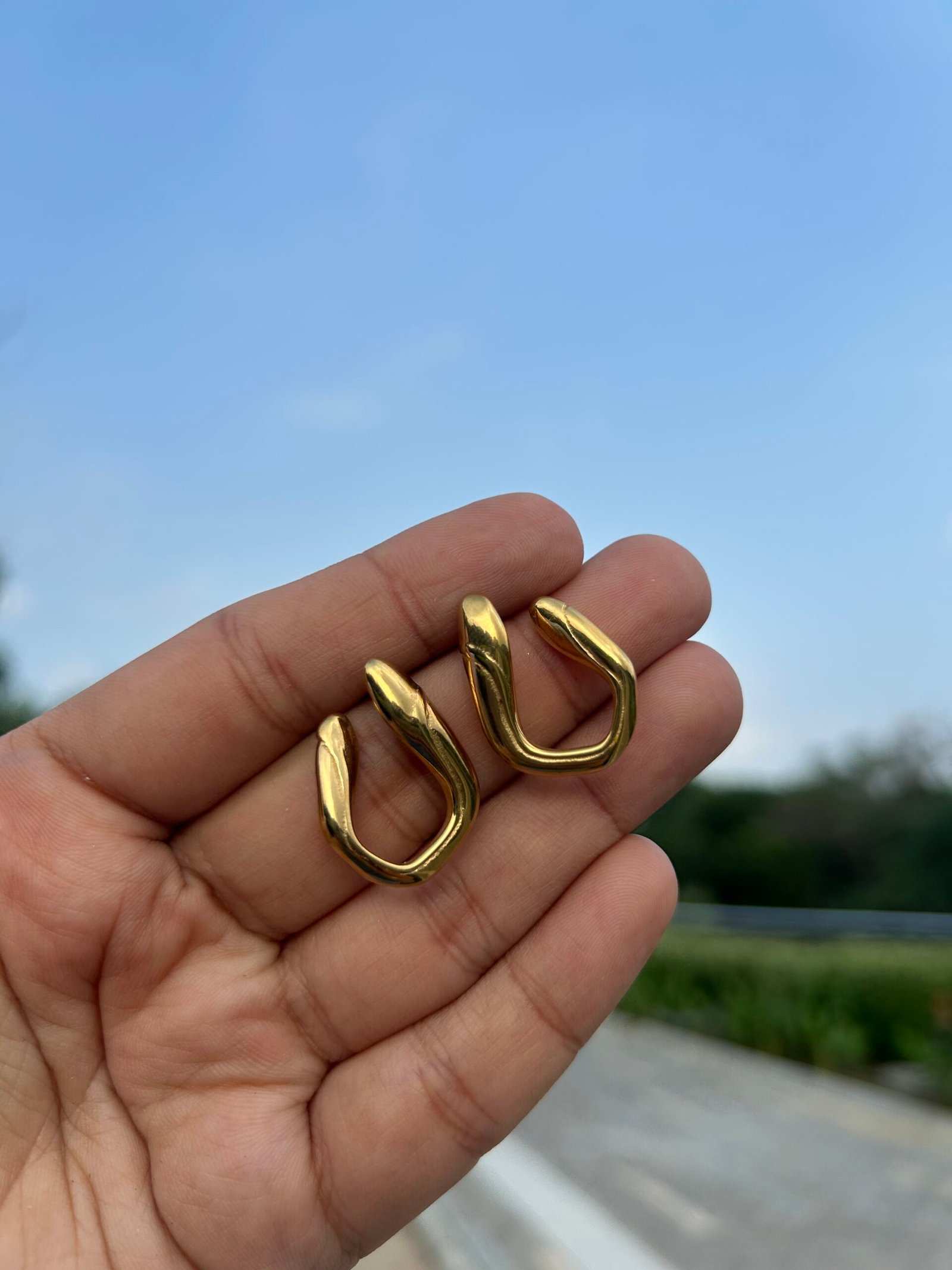 Golden Hug Golden Hug