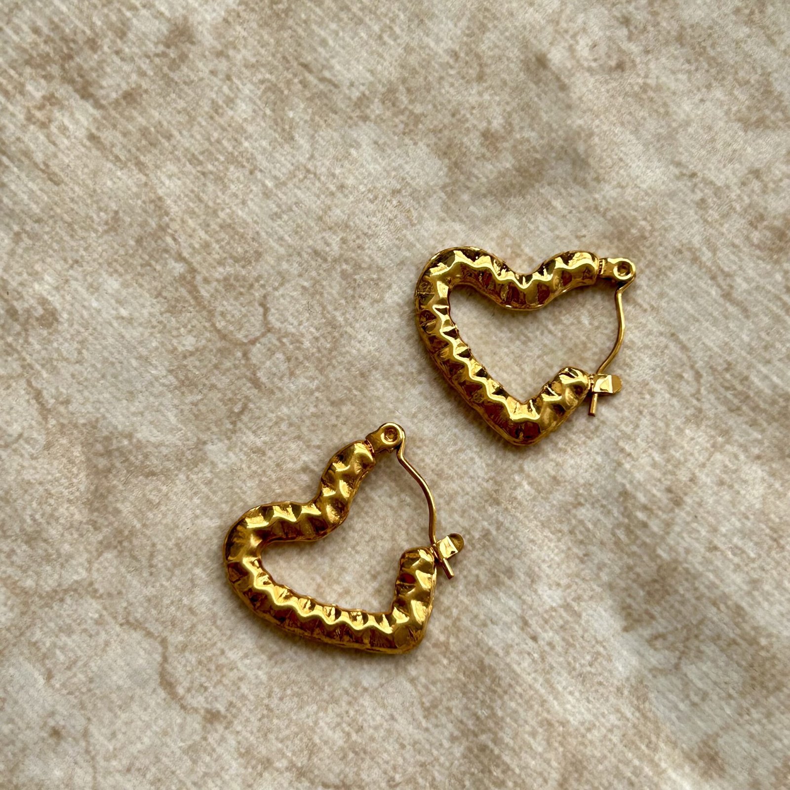 Mini Puffy Hearts Hoops