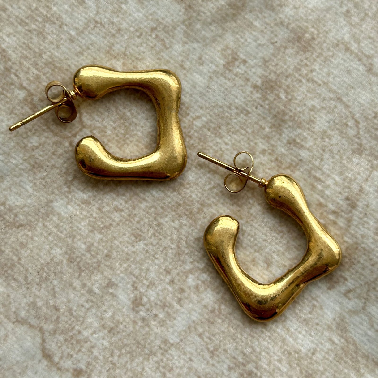 Soft Melt Square Hoops