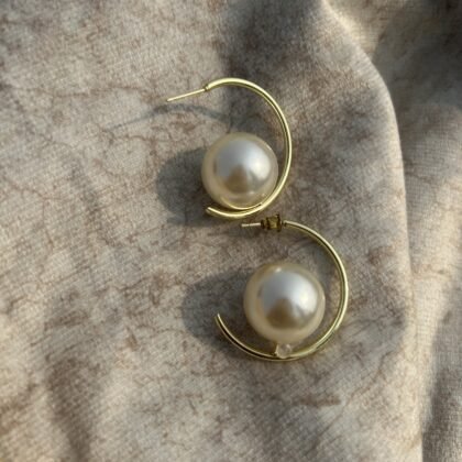 Golden Pearl Hoop Hug Earrings