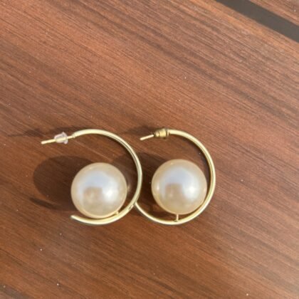 Golden Pearl Hoop Hug Earrings