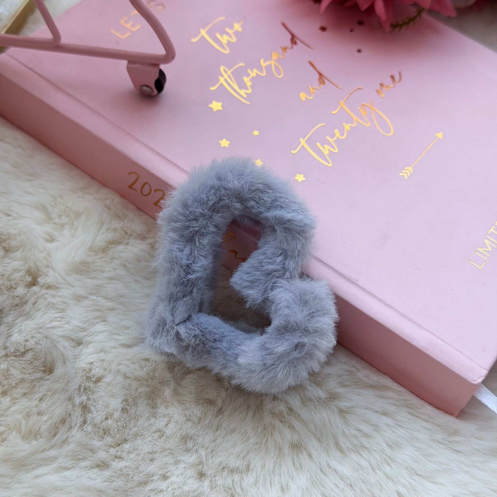 Fluffy Heart Claw Clutcher4 Fluffy Heart Claw Clutcher4