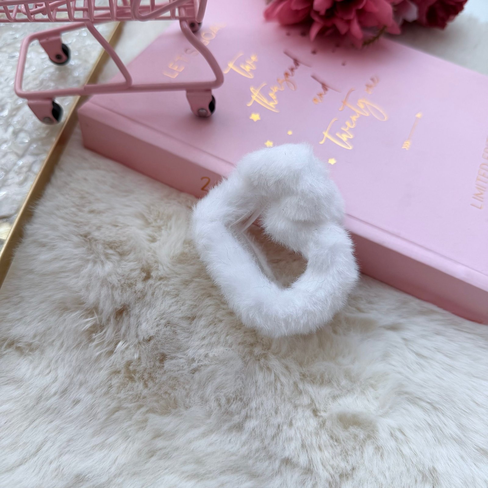 Fluffy Heart Claw Clutcher12 Fluffy Heart Claw Clutcher12