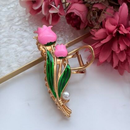 Blush Blossom Pearl Clutcher